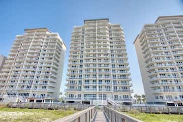 Beachfront 3 Bed/3 Bath Condo - Summerwinds Resort